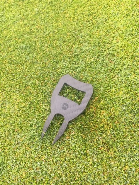 best divot tool for golf.